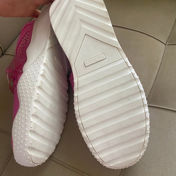 Juicy Couture Sneakers size 10 PINK Mesh & PVC Clear LOGO NWT! - Picture 3 of 8